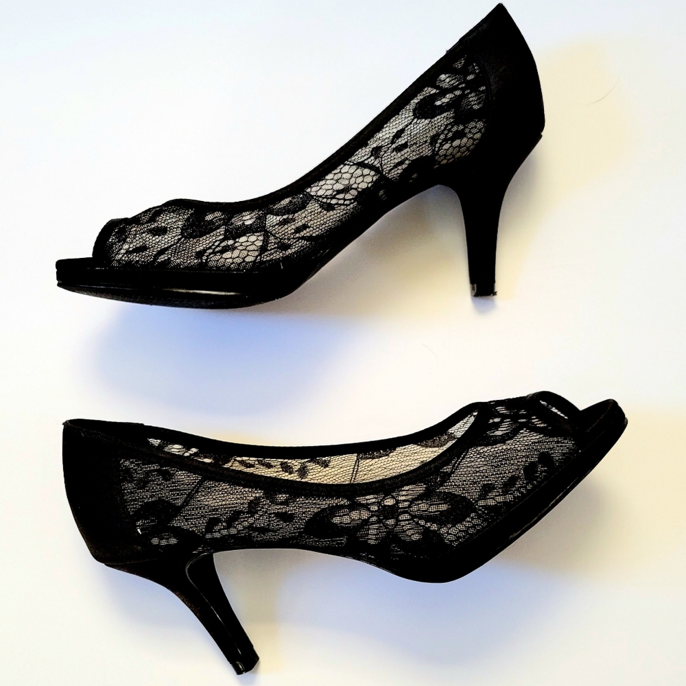 Kelly & Katie Black Lace Peep Toe Pump Heels